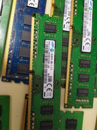 Lote 18x Memoria RAM Samsung DDR3 8GB PC3-12800U