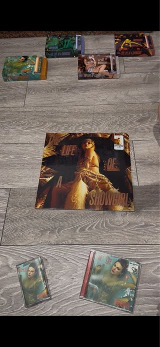 Vinilo dorado y rosa The Life of a Showgirl Taylor