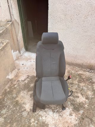 Asiento de coche negro