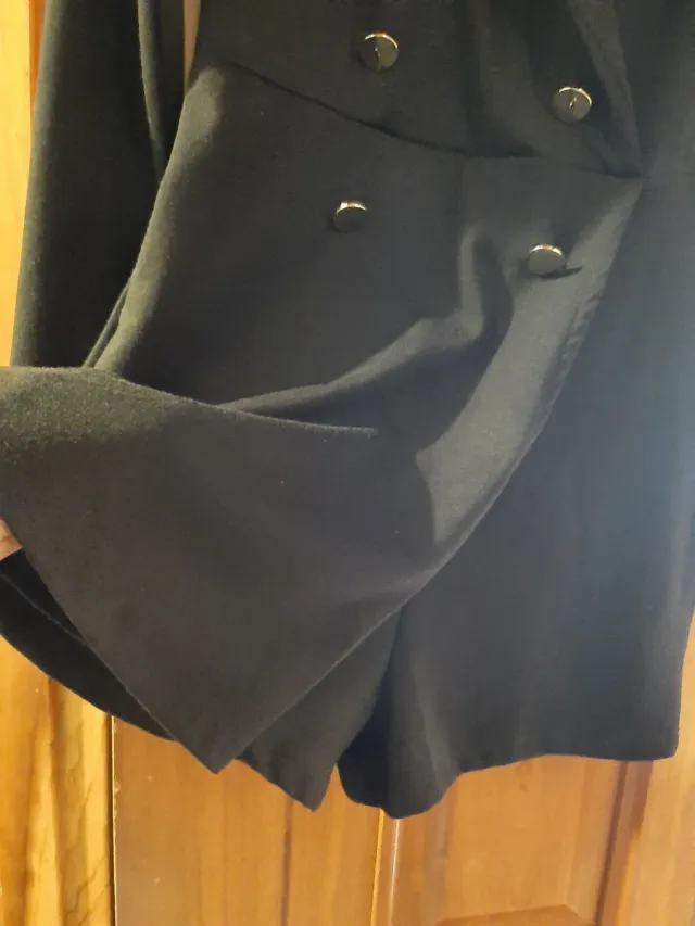 Vestido/Pantalón, blazer en negro: Moderno y elega
