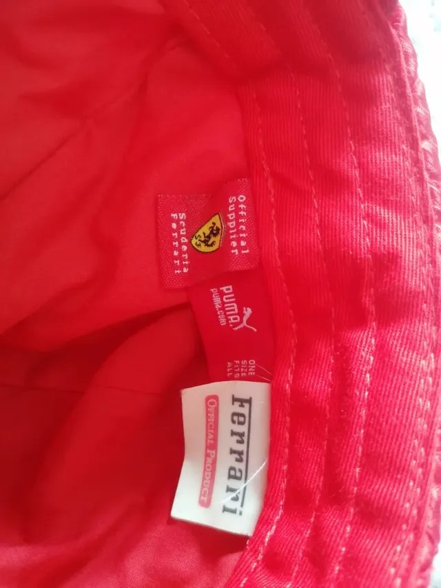 Gorra Ferrari Roja