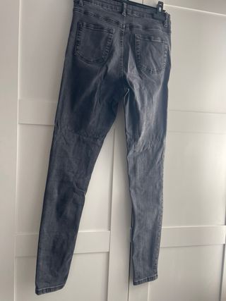Vaqueros pitillo Primark talla 38
