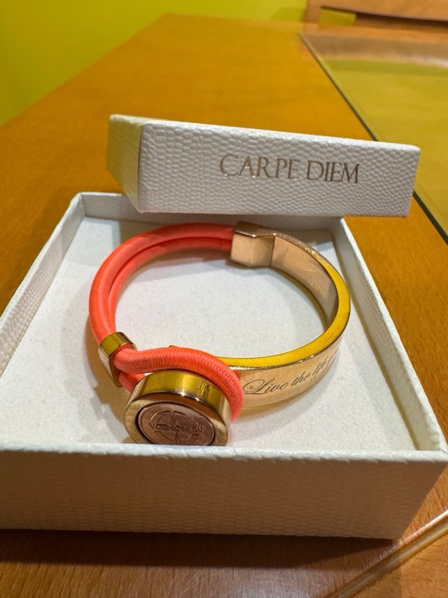 Pulsera Mi Moneda color Oro y Naranja