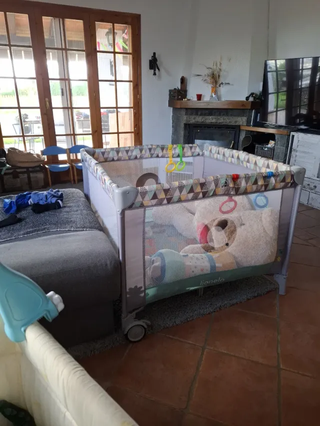 Parque infantil Lionelo