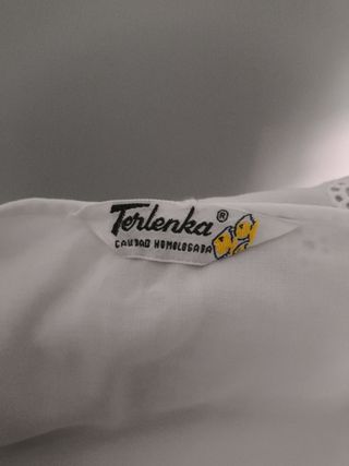 Camisónes vintage blanco bordados.
15€ c/ uno.