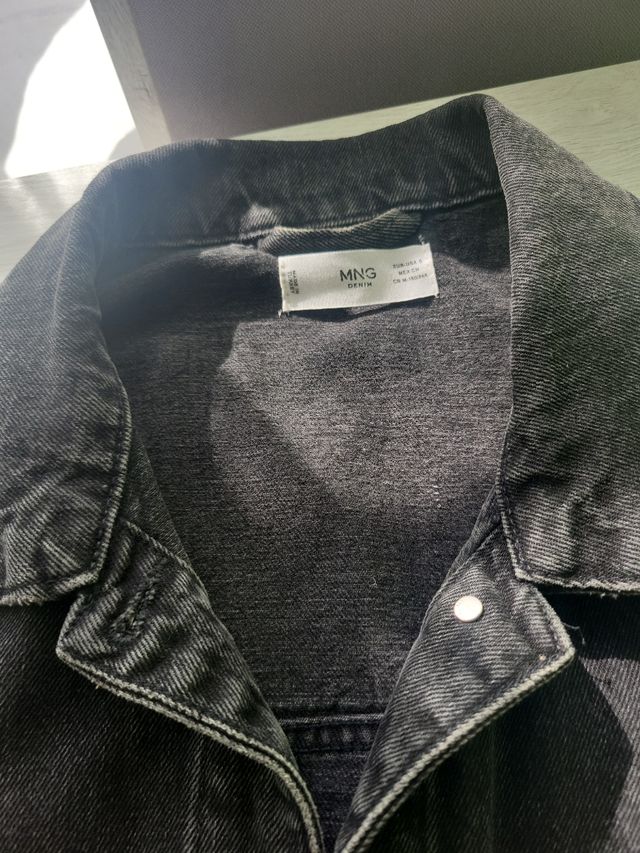 Cazadora vaquera Mango negra