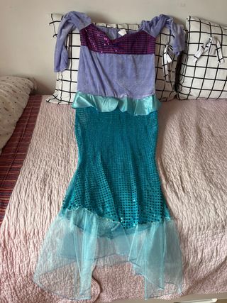 Disfraz de sirena para niños/as de 9 a 12 años.