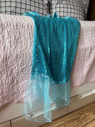 Disfraz de sirena para niños/as de 9 a 12 años.
