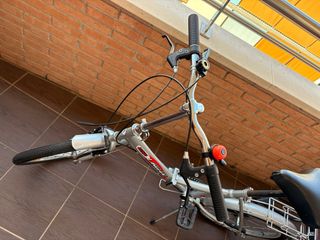 Bicicleta Plegable Urbana color plateado