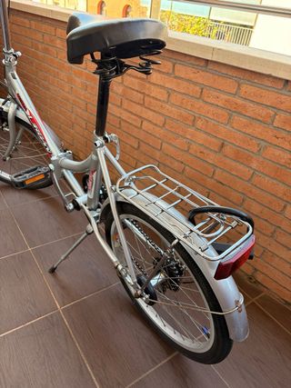 Bicicleta Plegable Urbana color plateado