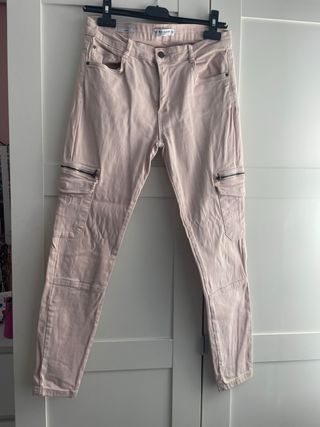 Vaqueros pitillo rosas Pull&Bear talla 38