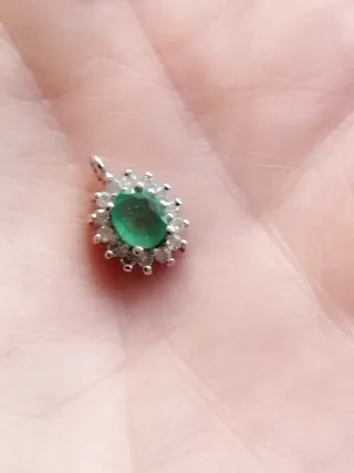 Colgante Oro 18k Esmeralda y Diamantes