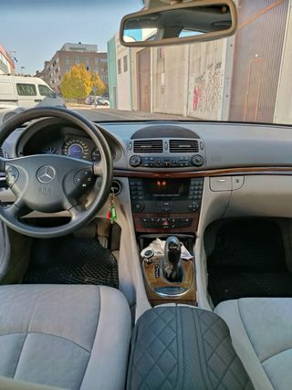 Mercedes-Benz Clase E 2004