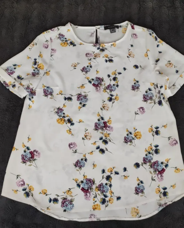 Camiseta manga corta,2unidades,usadas solo una vez