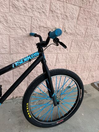 Bicicleta Wheelie