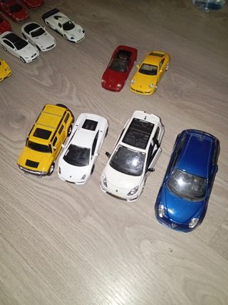 Collezione di auto in scala