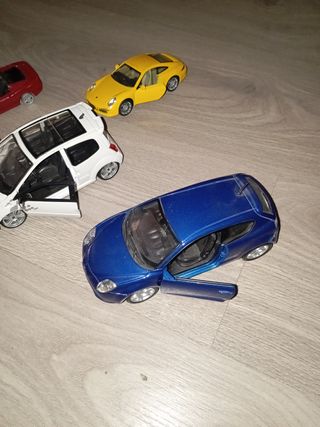 Collezione di auto in scala