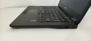 Portátil Dell Core i7 8GB RAM 1TB HDD
