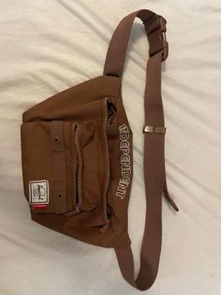 Riñonera Herschel x Independent Marrón