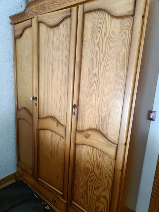 Muebles de habitacion  . Se puede vender  por sepa