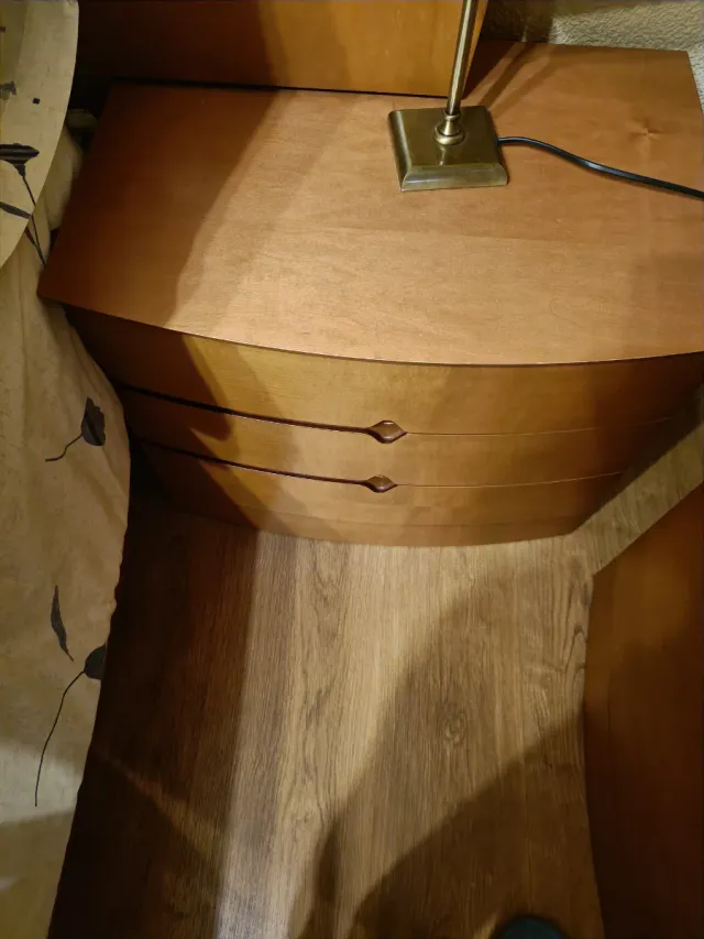 Muebles de habitacion  . Se puede vender  por sepa