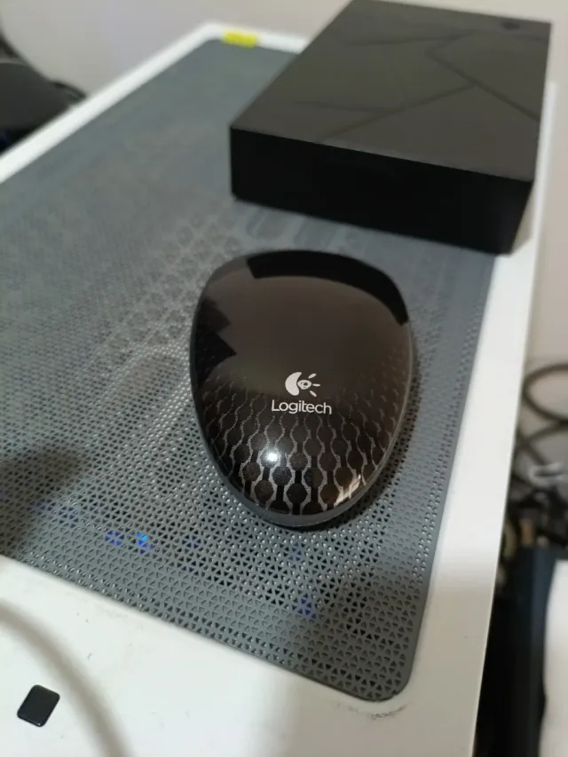 Logitech M600 Ratón tactil Inalámbrico
