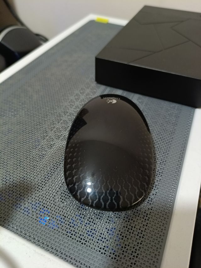 Logitech M600 Ratón tactil Inalámbrico