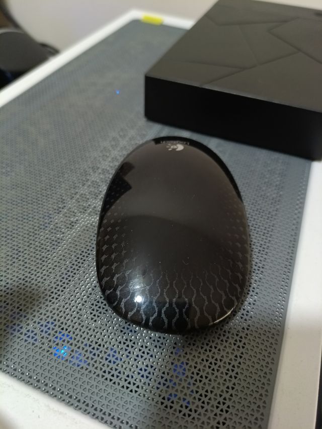 Logitech M600 Ratón tactil Inalámbrico