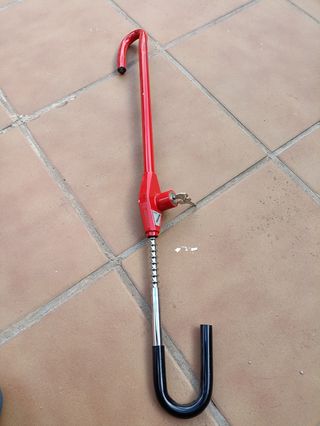 Barra antirrobo coche roja