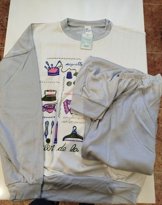 Pijama Mujer Otoño/Invierno Talla L. Gris/blanco.
