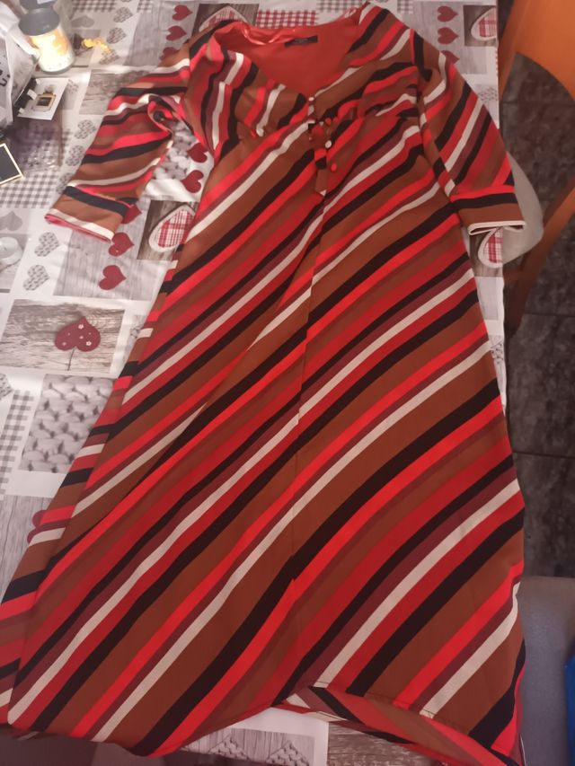 Vestido rayas marrón y rojo manga 3/4