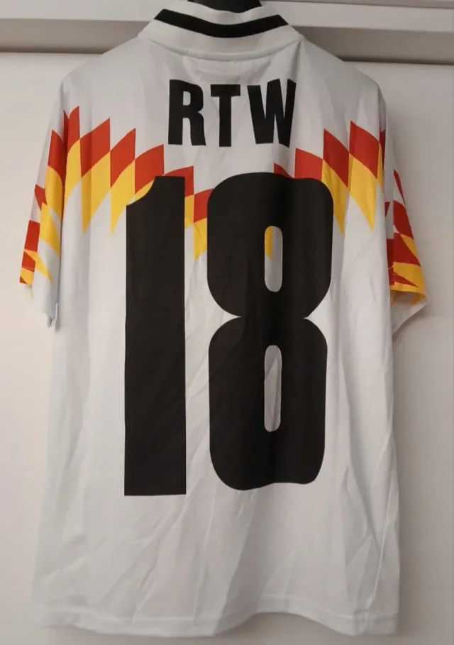 T-Shirt Corteiz Bianca Rules The World RTW 18 Tee