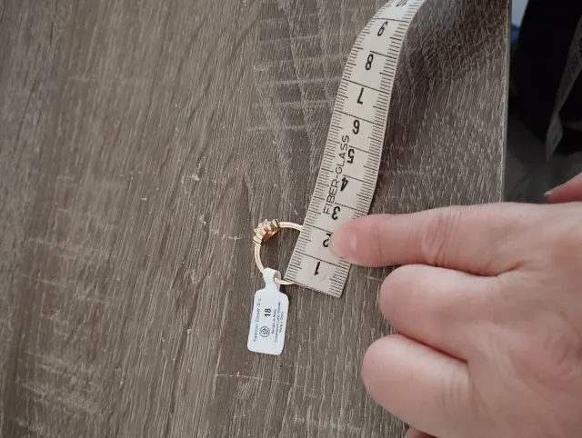 Anillo Flor Dorado con Circonitas