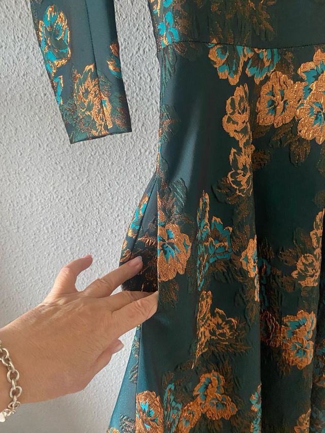 Vestido de fiesta verde y dorado Diseñador Español