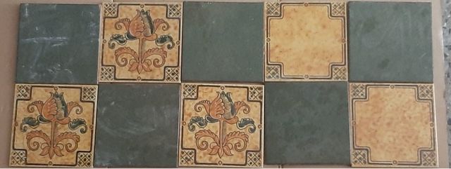 Set Piastrelle Ceramica Vintage Floreale
anno 1972