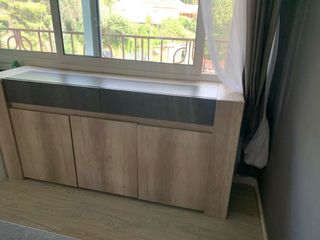 Mesa comedor y aparador madera oscura