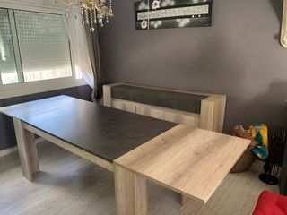 Mesa comedor y aparador madera oscura