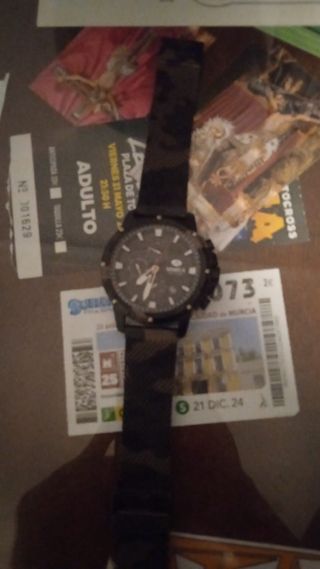 Reloj Timex Negro y Multicolor
