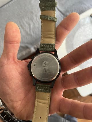 Reloj WTI World Time International Negro/Verde