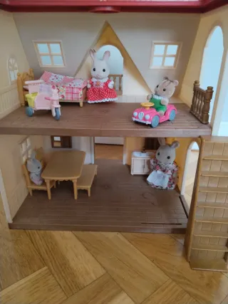 Casa Sylvanian Families con figura