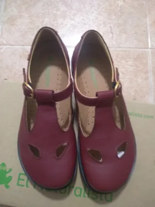 Zapatillas El Naturalista Piel Roja