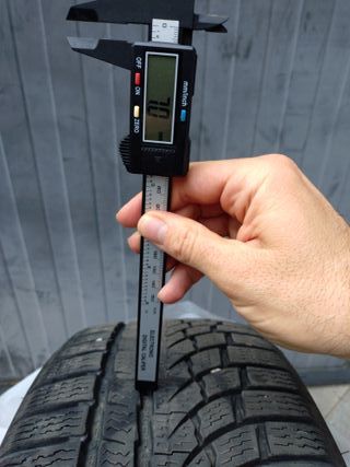 4 Pneumatici Invernali Nokian 225/45 R18 95V XL