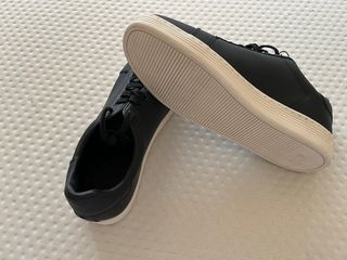 Zapatillas de piel negras