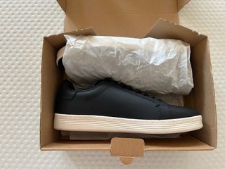 Zapatillas de piel negras