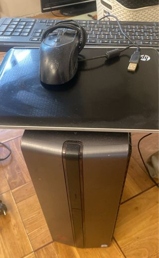 descripción : HP OMEN 870 i5 6400 1TB 9GB RAM  + N