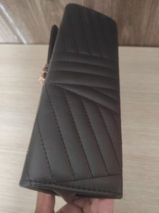 Bolso Yves Saint Laurent Negro Dorado