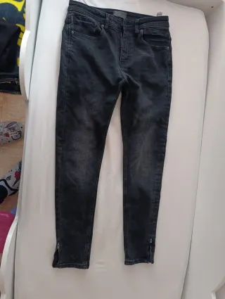 Vaqueros hombre gris oscuro con cremalleras
