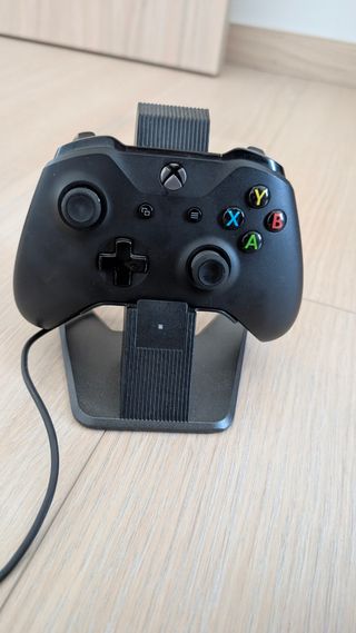 Controller wireless Xbox One + supporto di ricarica