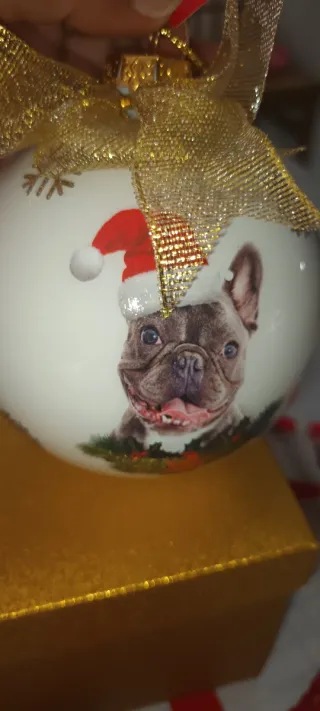 Palla di Natale con cane bulldog francese