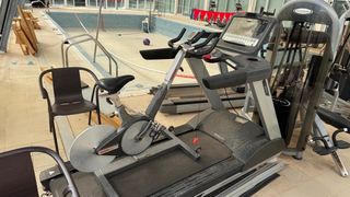 14 Máquinas de entrenamiento: StarTrack,BH, Matrix